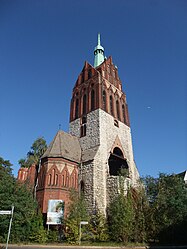 Turm der Kirche von Süden gesehen