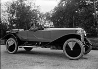 Constantin Grünberg Austro Daimlerin ratissa, 1923