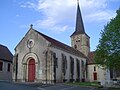 L'église Saint-Julien en avril 2014.