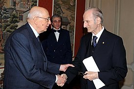 Дж. Консо (справа) на аудиенции у президента Италии Джорджо Наполитано 27 марта 2009.