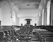 Interieur met preekstoel in 1959