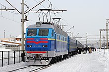 Electric locomotive Skoda ChS4-109. The Moscow-Odesa train in Vinnytsia railway station. Locomotive ChS4-109 2012 G1.jpg