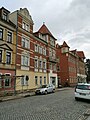 Mietshaus in halboffener Bebauung