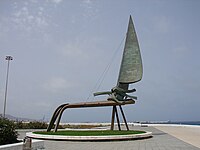 Monumento a la Vela Latina.