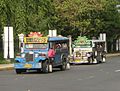 Jeepney, angkutan antar daerah di Filipina.