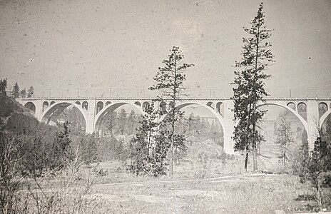 Sunset Boulevard Bridge, labeled as '17, from Grende family archive.