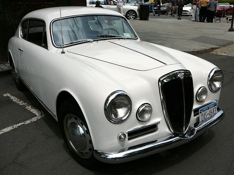 800px-SC06_1956_Lancia_Aurelia_B20S.jpg