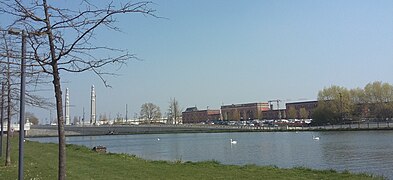 Aperçu, depuis le quai Gayant (canal de Saint-Quentin).