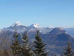 Saint-Eynard, Charmant Som et Chamechaude.