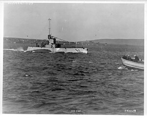 USS S-35 (SS-140).jpg