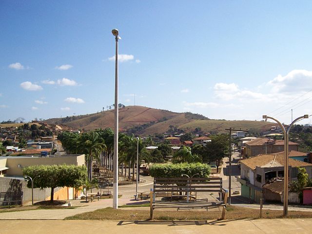 Vista parcial de Pingo-d'Água a partir da Igreja São Sebastião