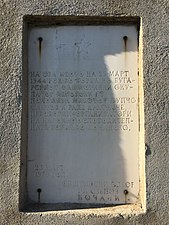 Натписот на споменикот