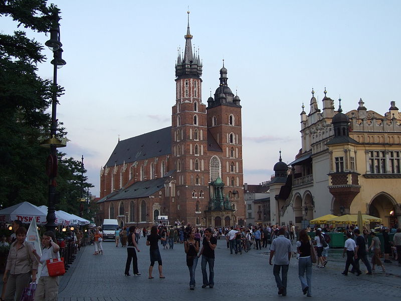 bryła bazyliki mariackiej w Krakowie