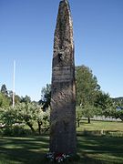 Gustav Lærum tarafından Frolands verk'te Abel için yapılan bir anıt.
