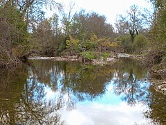 Confluence entre la Lande (gauche) et le ruisseau des Alobres.