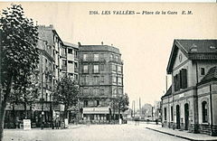 LES VALLEES - Place de la Gare