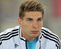 FIFA WC-qualification 2014 - Austria vs. Germany 2012-09-11 - Ron-Robert Zieler 01.JPG