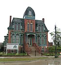 Дом на Эдмунде Detroit Woodward East.jpg