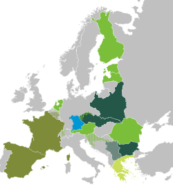 Státy a území s členskými stranami před rokem 1935      zakládající členové (vstup v roce 1921)      vstup v roce 1927      vstup v roce 1934      Bavorská lidová strana (působící v roce 1921)      Řecká agrární strana (vstoupila v roce 1930, odešla 1931)