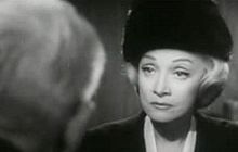 Marlene Dietrich en 1961 en una escena d'a cinta Judgment at Nuremberg.