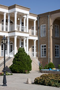 Kanjei zade house in Tabriz.jpg