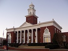 Lee County Courthouse Alabama (2).jpg