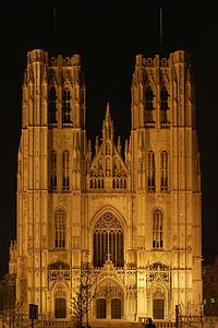 Saint Michel-katedralen i Bryssel på natten.