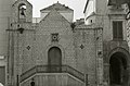 La facciata in una foto di Paolo Monti, 1970