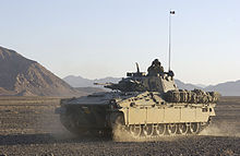 БМП «Дардо» выполняет задачу патрулирования. Афганистан, май 2001.