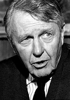 Ralph Bellamy v „The Boy in the Plastic Bubble“