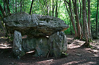 Der Dolmen des Trois Pierres