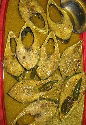 English: Smoked hilsa cooked with mustard seed...
