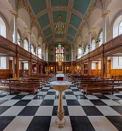 St Andrew, Holborn interior facing east