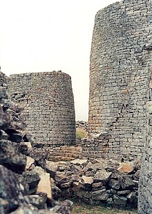 Mga torre sa bantog nga Zimbabwe.