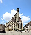 La iglesia desde la Minoritenplatz