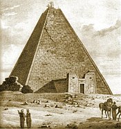 Pyramide « N6 » de la reine nubienne Candace Amanishakhéto avant sa destruction.