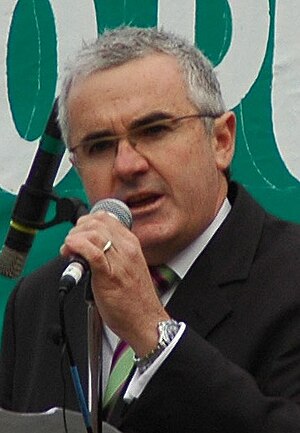 English: Andrew Wilkie, speaking at anti-pulp ...