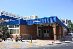 School entrance from Bayside Road.