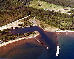 Aerfoto de la haveno en Granda Bay