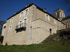 The former priory in Bonnœuvr