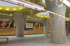 Przesiadkowa stacja C11 Świętokrzyska w kolorze żółtym