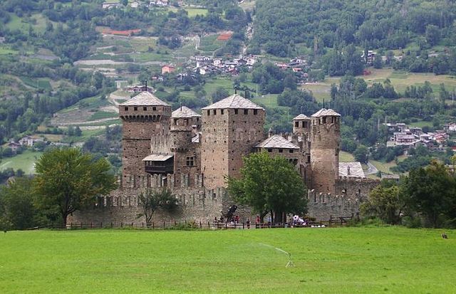 Château de Fénis.