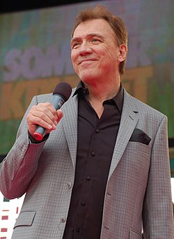 Yhtyeen laulajana vuodesta 1978 ollut Christer Sjögren