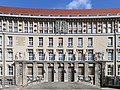 Deutsche Bücherei; Bibliotheksgebäude mit Treppenanlage, Einfriedung und Vorgarten