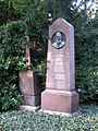 Hannover, Grabmal von Johann Carl Hermann Rasch auf dem Stadtfriedhof Engesohde