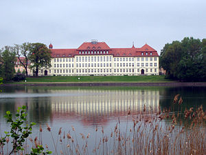 Het Gymnasium Carolinum in Neustrelitz