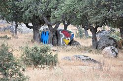 Stones painted by Ibarrola, Garoza, Muñogalindo