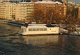 Badet sett från Liljeholmsbron.