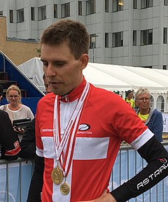 Martin Toft Madsen mit seiner Meisterschaftsmedaille 2017