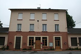 The town hall in Moulin-Mage